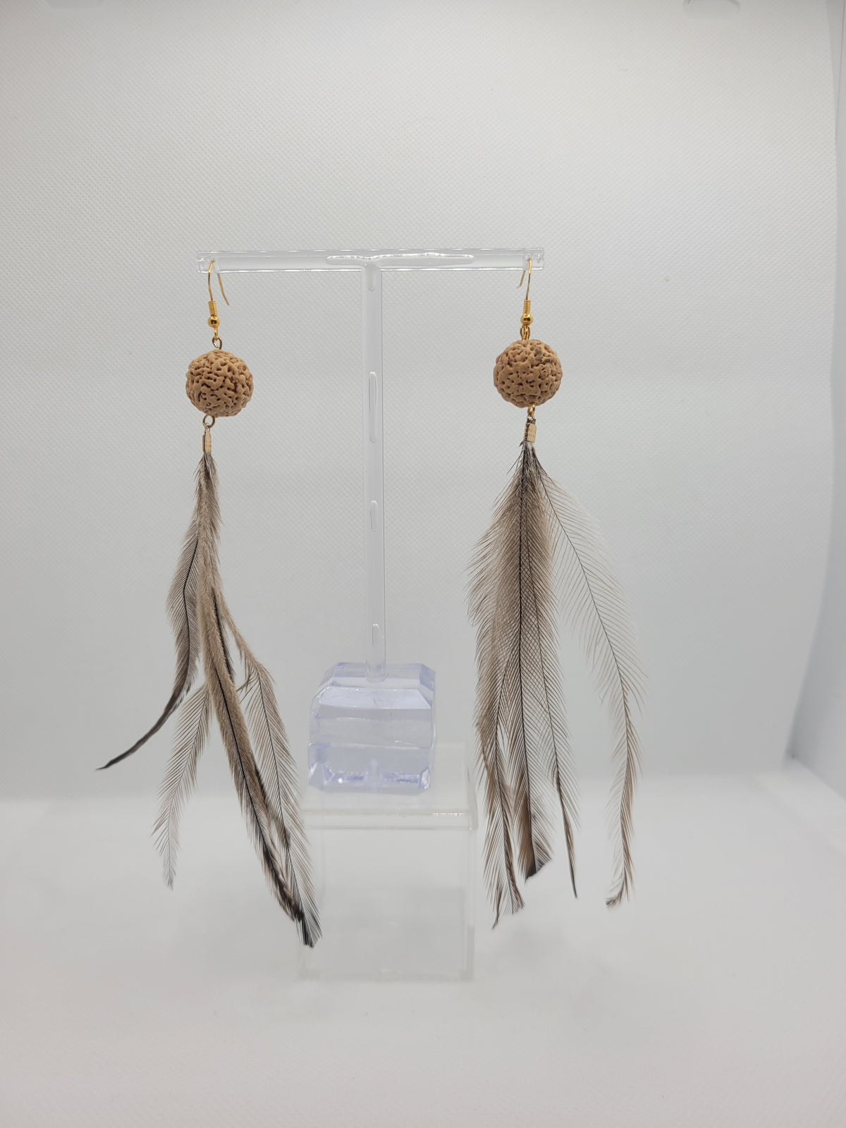 GATHAA Mother&#39;s Day Workshop - Create Emu Feather Earrings with First Nations Fashionista