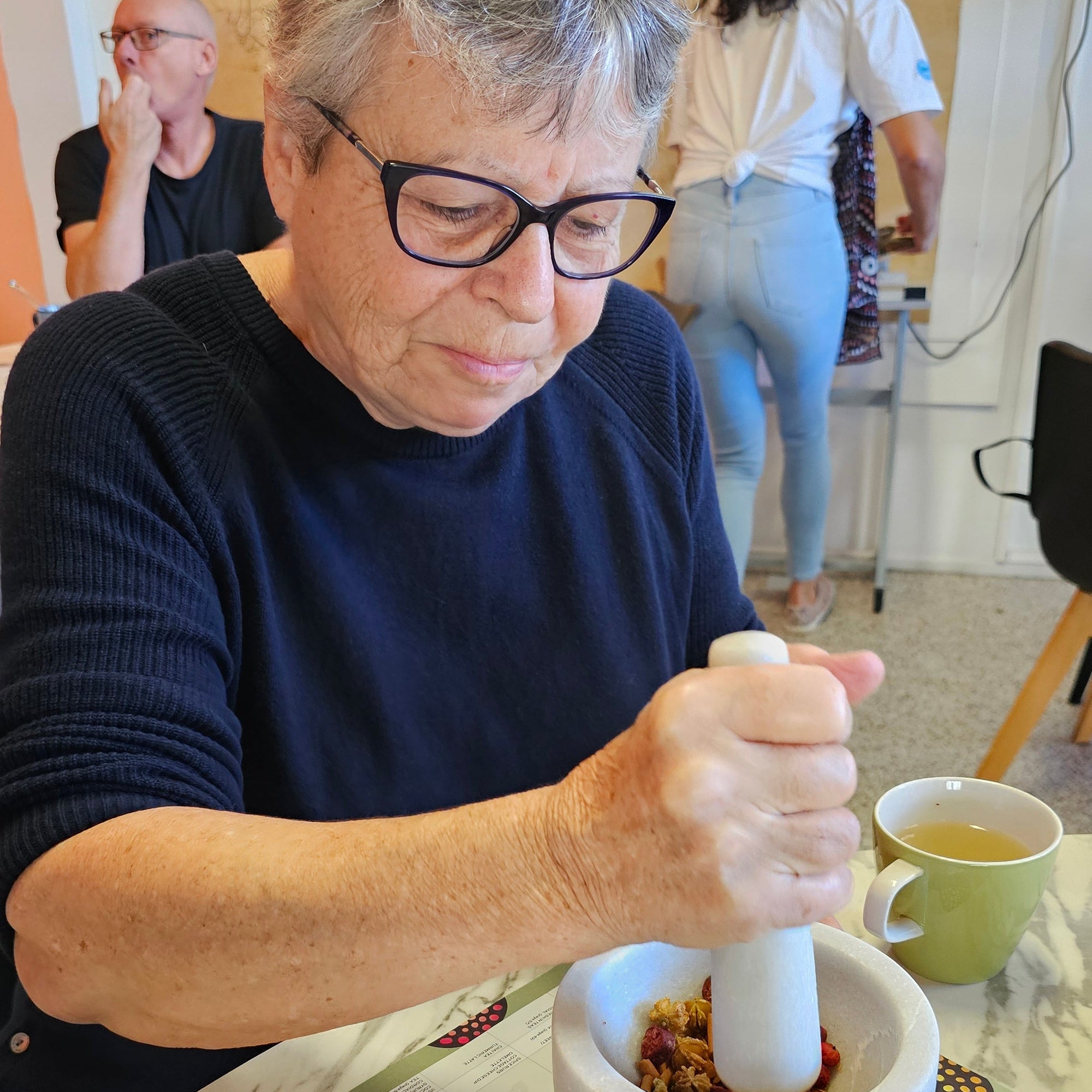 Bush Brew Tea and Yarn up  with Aunty Dale - Hands On Workshop